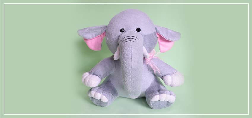 How Animal Toys & their Color Shape Child’s Development